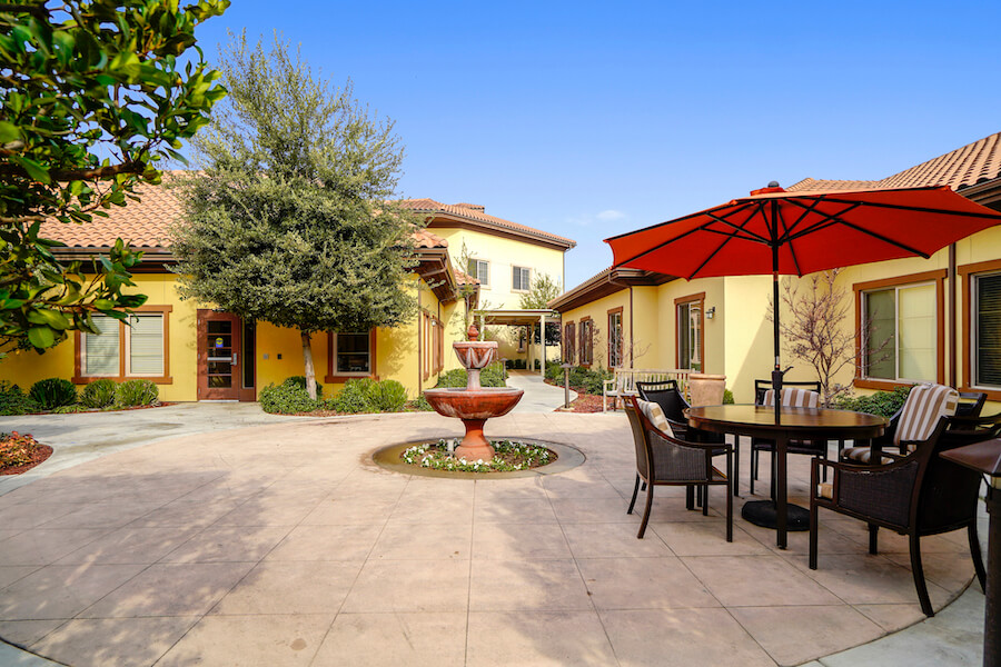 Exterior-Court Yard-DSC8323 Exterior-Court Yard-DSC8323