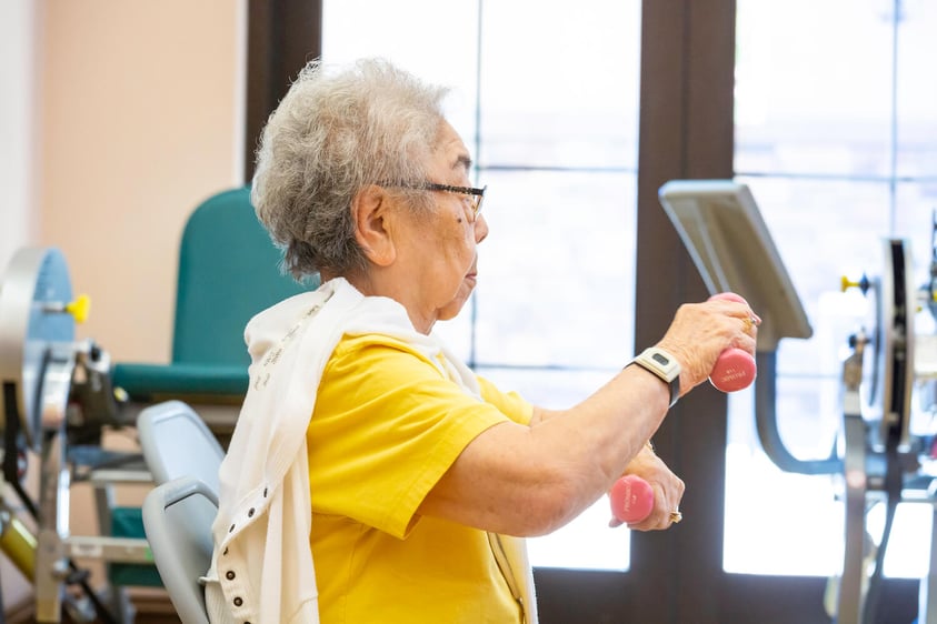 senior lifting dumb bell weights